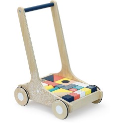 Poussette avec cubes en bois