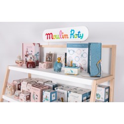 Display mit 4 Regalen 