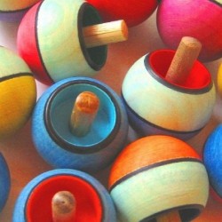 Toupie qui se retourne Confetti - Handmade - Mader Kreiselmanufaktur