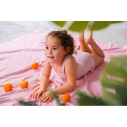 Spiel Strandtuch 180 x 180 cm - Strasse Lavendel - für Kinder ein toller Badespass - Quut
