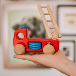 Feuerwehrauto aus Holz - Bajo