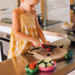 Ramona The Radish Plate & Spoon - Set de vaisselle pour enfants en bois d'hévéa - Oli&Carol