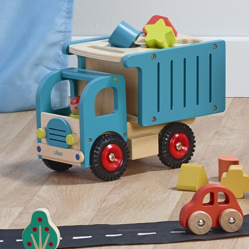 Lastwagen mit Formen zum sortieren ab 1 1/2 Jahren aus Holz - Vilac
